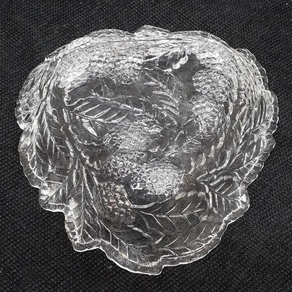 Vintage glass Indiana Glass Fenton Triangle Fruit Bowl Dish Logan… - Picture 3 of 7